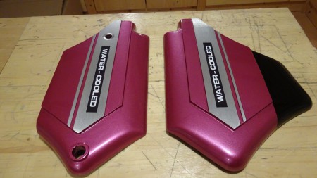 Seitendeckel beklebt